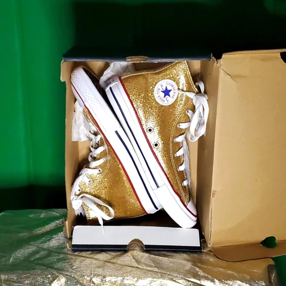 CONVERSE CTAS HI SZ 6 BOYS/8 WOMEN - Picture 7 of 9